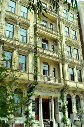 Grand Hotel de Londres to istanbul airport transfer
