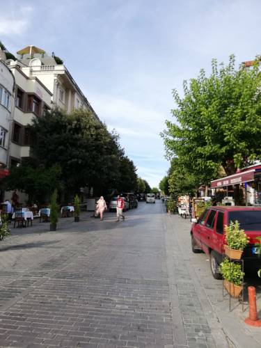 Sultanahmet Yeşil Apart to istanbul airport transfer