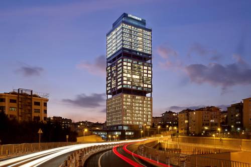 Le Meridien Istanbul Etiler to istanbul airport transfer