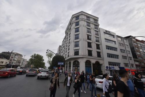 FOUR SEVEN HOTEL to istanbul airport transfer