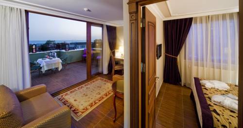 GLK PREMIER The Home Suites & Spa to istanbul airport transfer