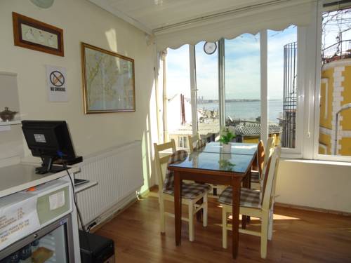 Tulip Guesthouse to istanbul airport transfer