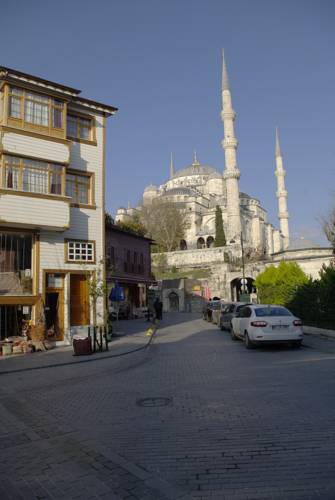 Sultan Corner Suites to istanbul airport transfer
